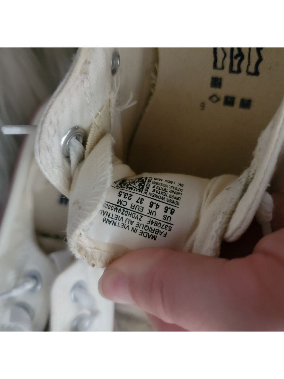 Converse Sneakers - Picture 5 of 6